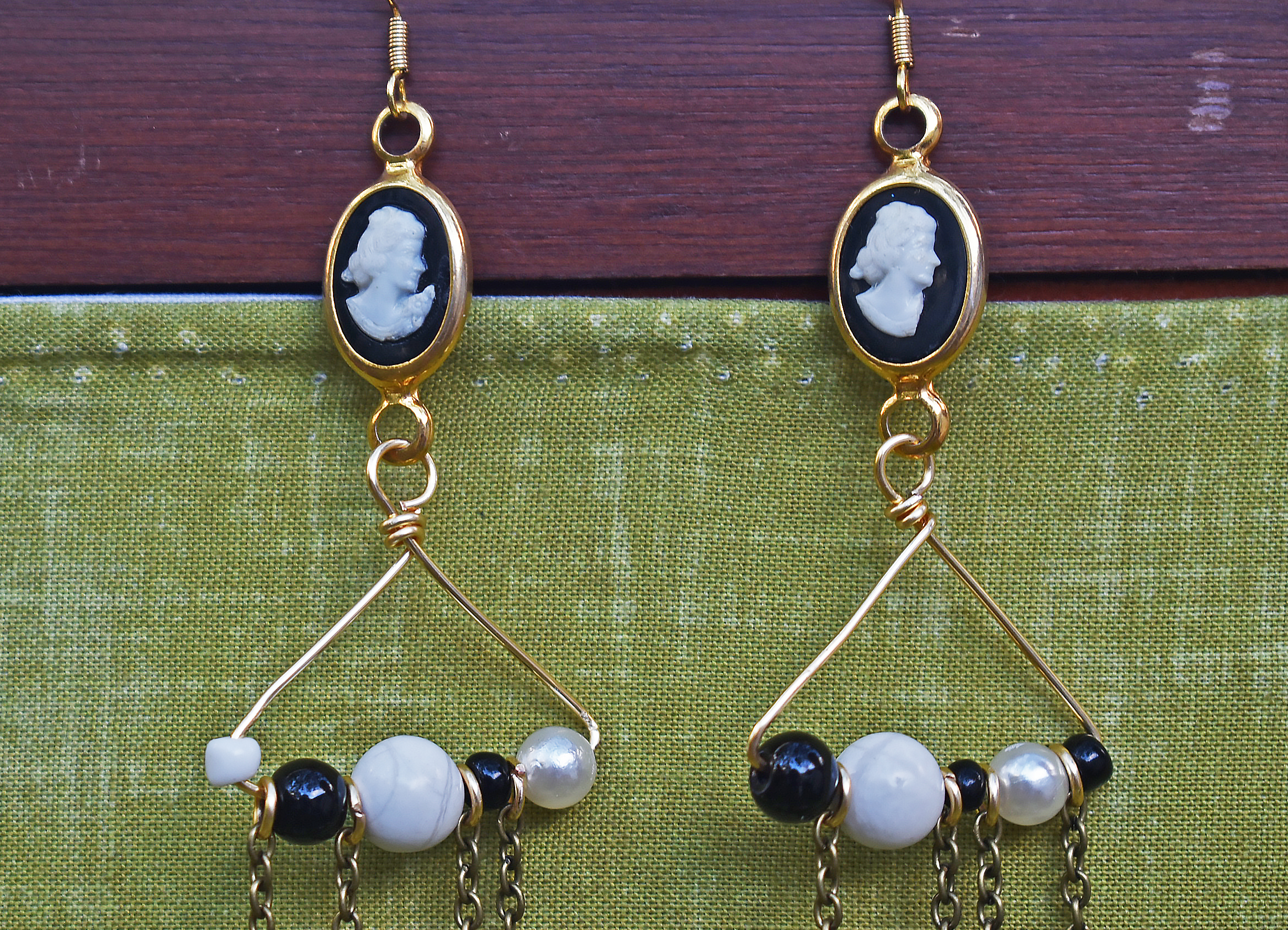 DSC_0825 classy earrings closeup