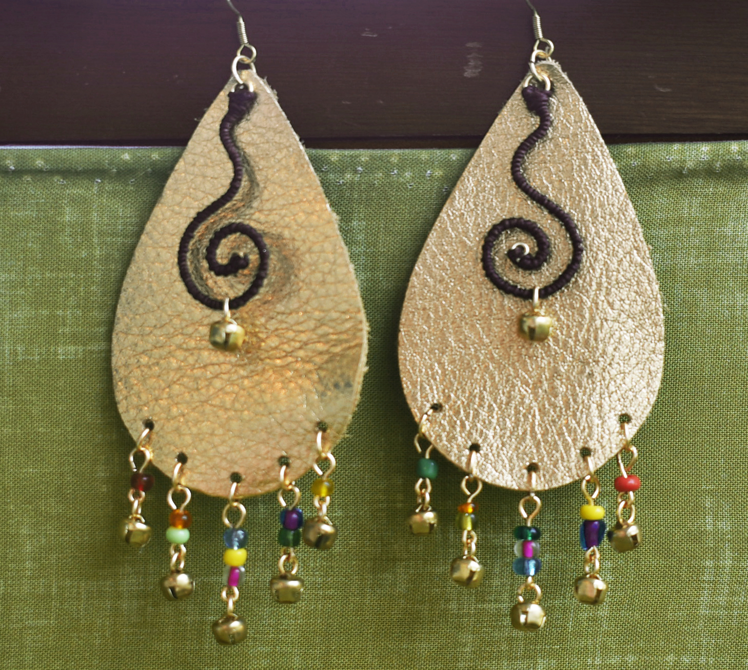 DSC_0866 rainbow earrings product shot