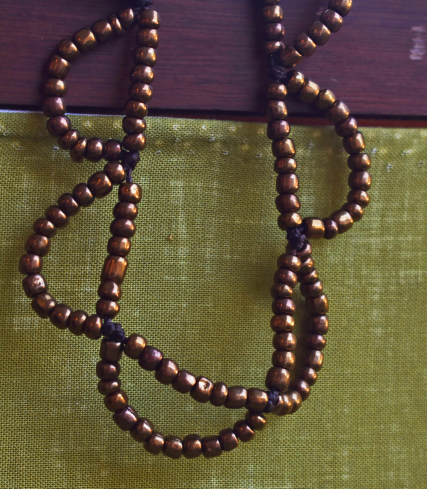 DSC_0938 beaded scallop bracelet close up